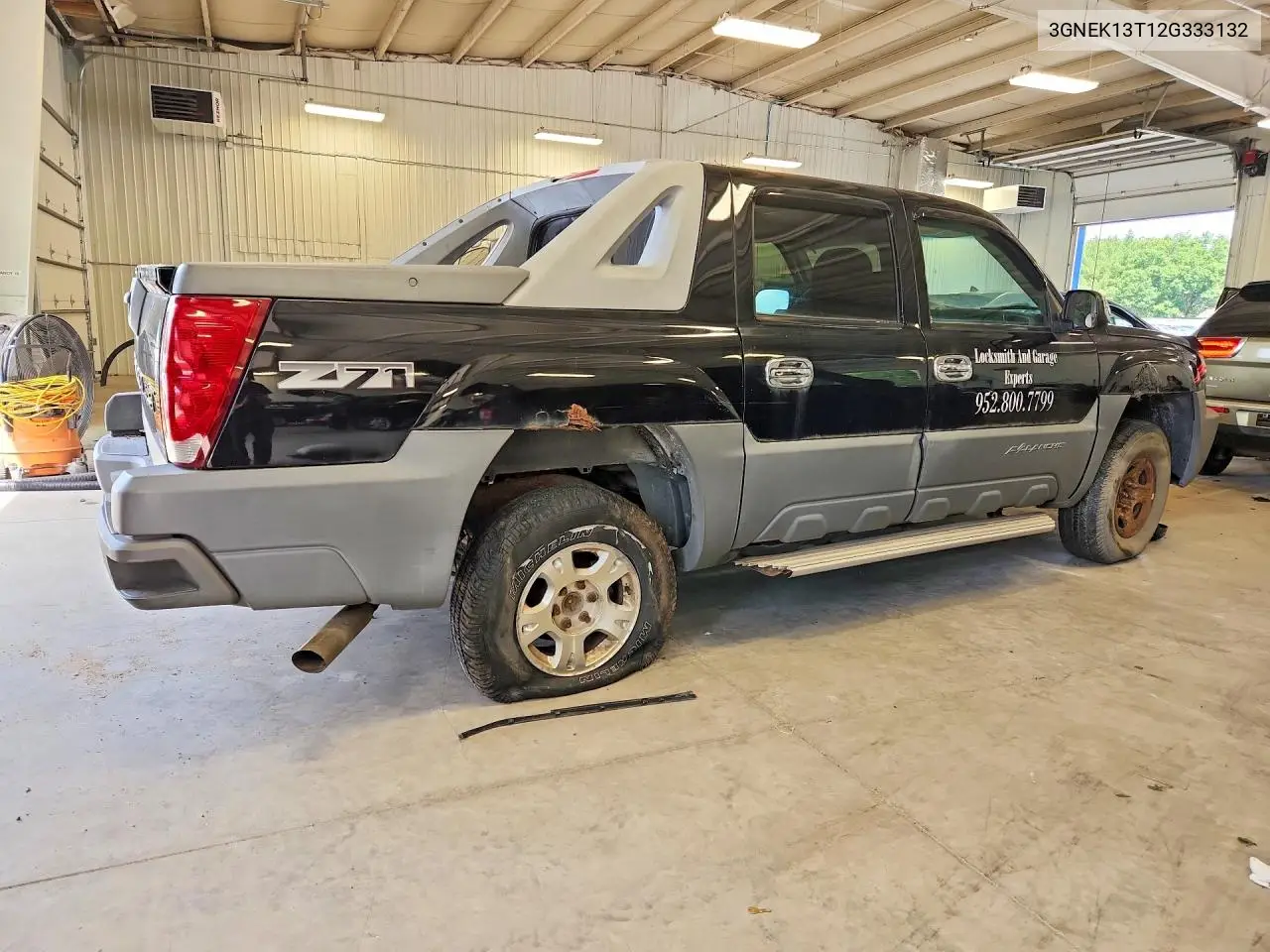 2002 Chevrolet Avalanche K1500 VIN: 3GNEK13T12G333132 Lot: 57020446
