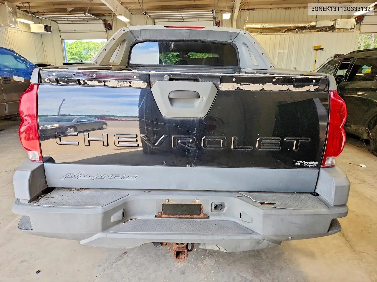 2002 Chevrolet Avalanche K1500 VIN: 3GNEK13T12G333132 Lot: 57020446