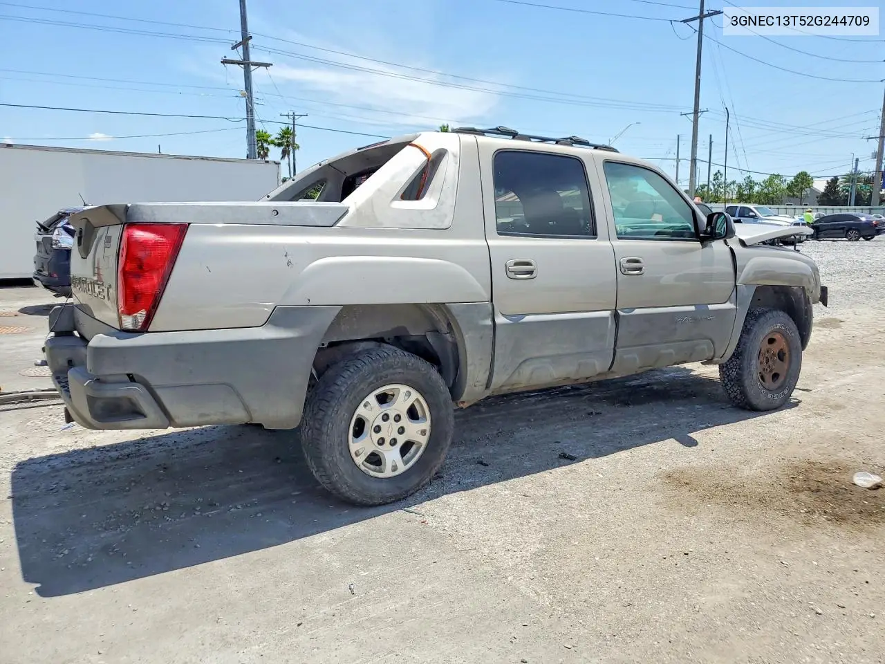 2002 Chevrolet Avalanche C1500 VIN: 3GNEC13T52G244709 Lot: 58101986