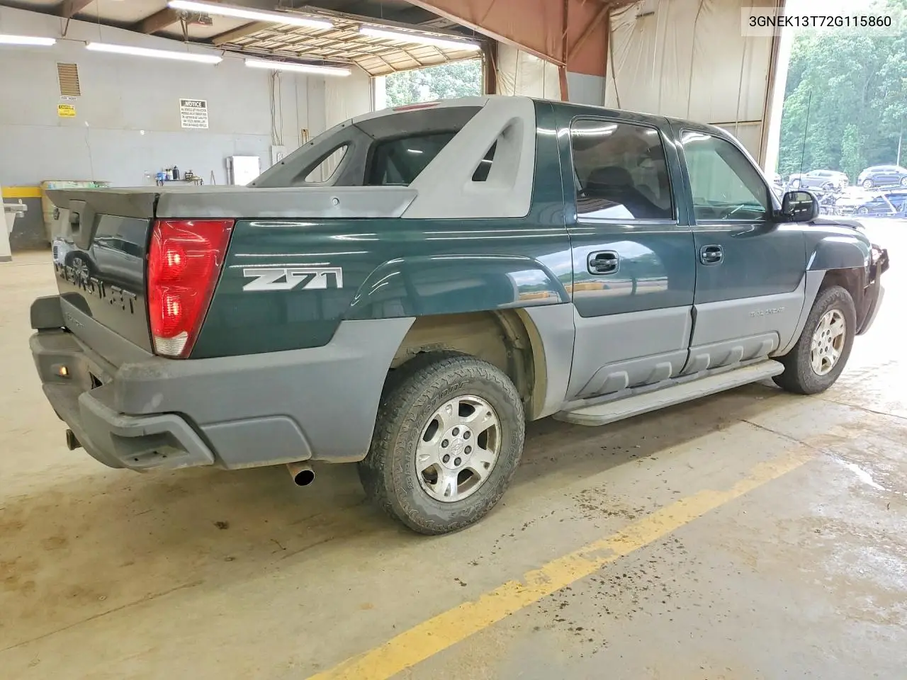 2002 Chevrolet Avalanche K1500 VIN: 3GNEK13T72G115860 Lot: 61220526