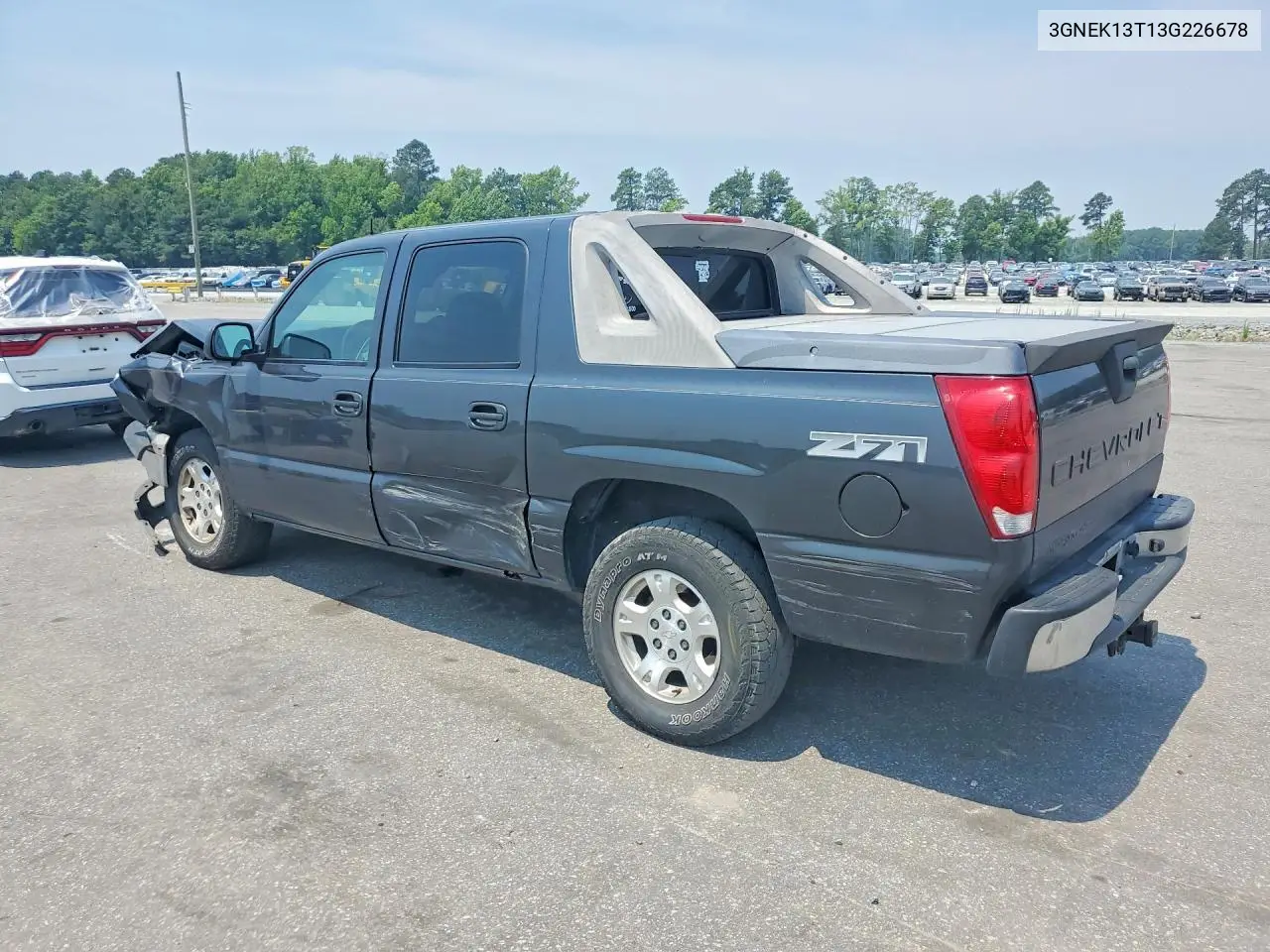 2003 Chevrolet Avalanche K1500 VIN: 3GNEK13T13G226678 Lot: 56574316