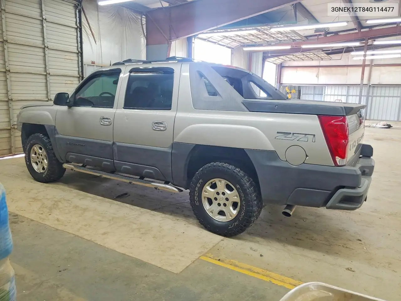 2004 Chevrolet Avalanche K1500 VIN: 3GNEK12T84G114477 Lot: 60672376