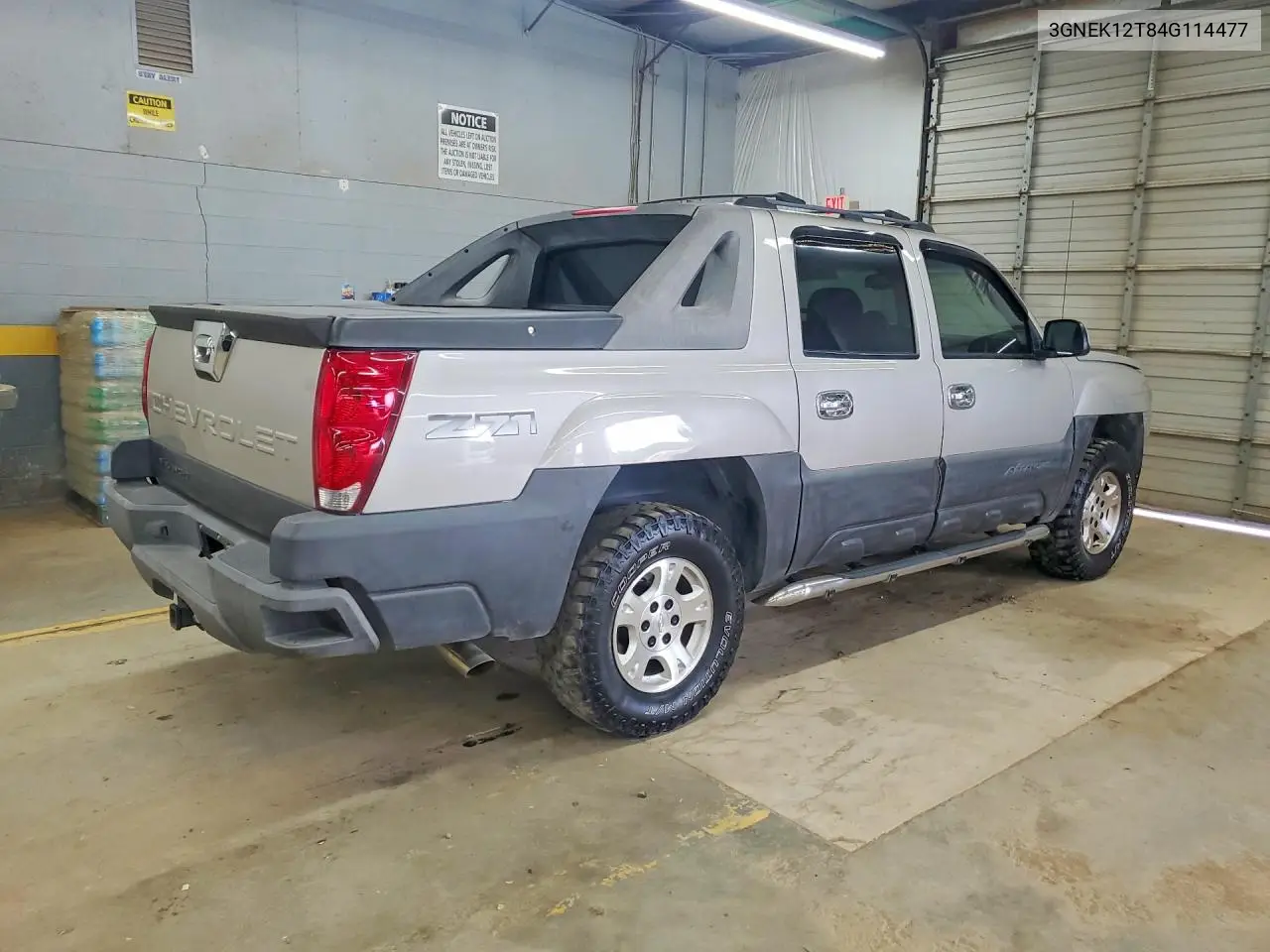 2004 Chevrolet Avalanche K1500 VIN: 3GNEK12T84G114477 Lot: 60672376