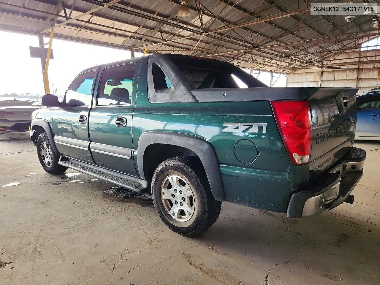 2004 Chevrolet Avalanche K1500 VIN: 3GNEK12T54G171915 Lot: 61819586