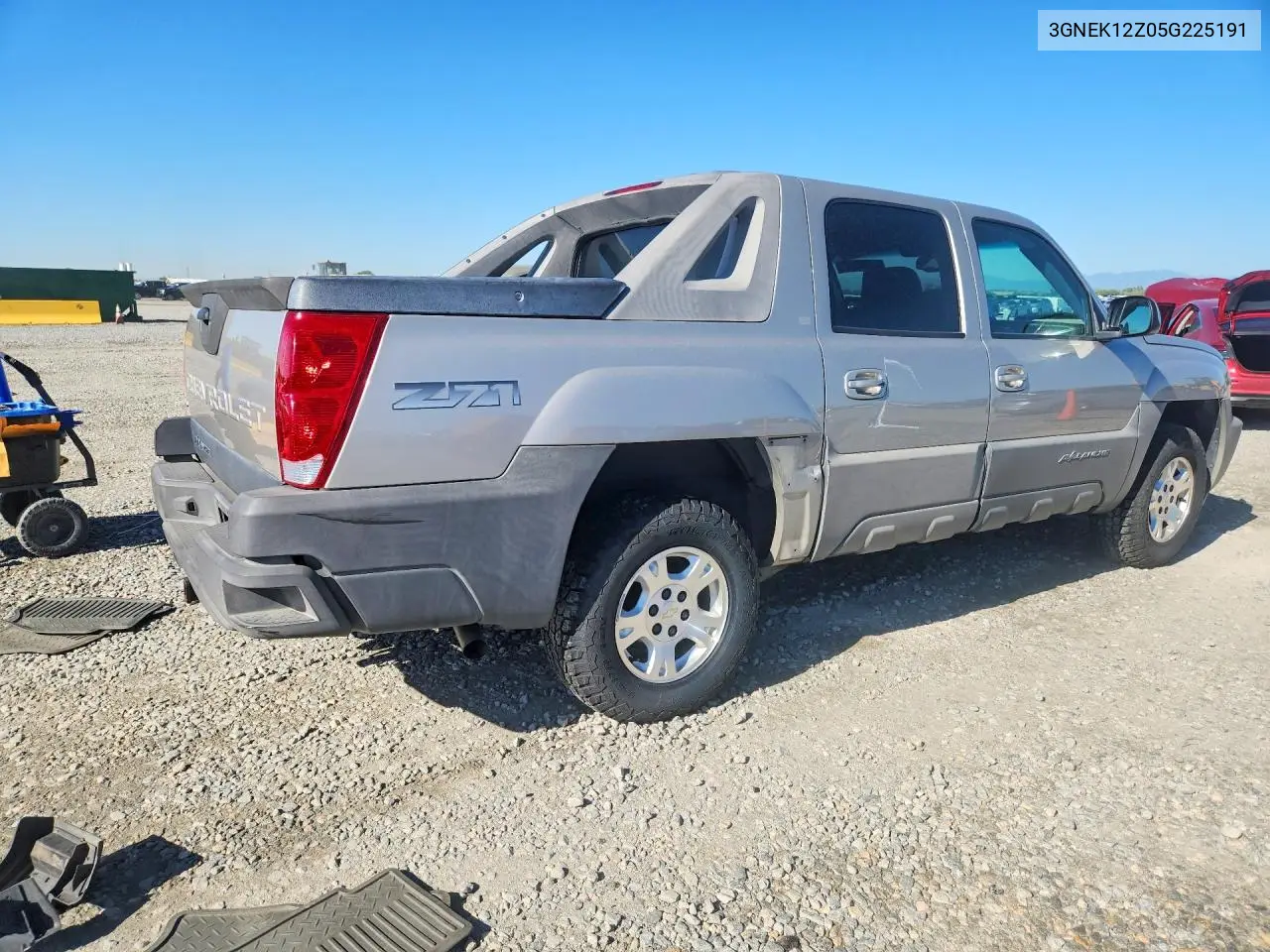 2005 Chevrolet Avalanche K1500 VIN: 3GNEK12Z05G225191 Lot: 60632286
