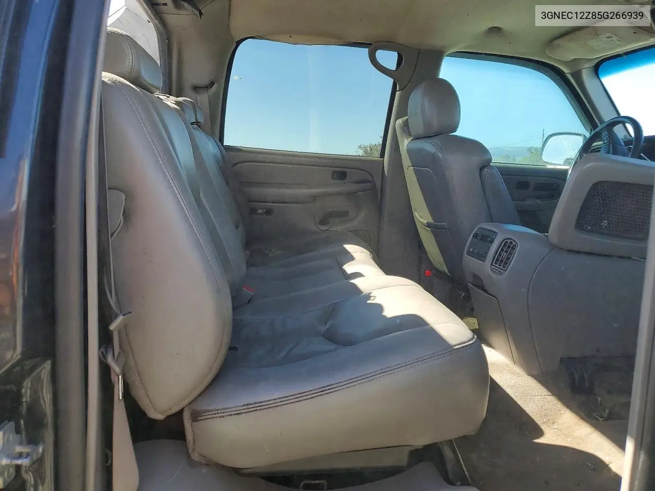 2005 Chevrolet Avalanche C1500 VIN: 3GNEC12Z85G266939 Lot: 61354826