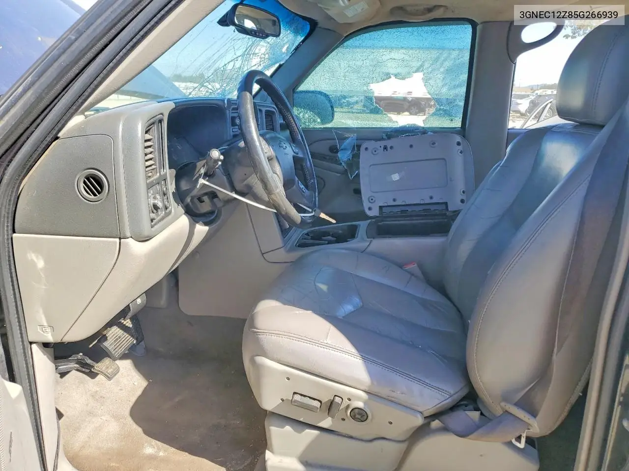 2005 Chevrolet Avalanche C1500 VIN: 3GNEC12Z85G266939 Lot: 61354826