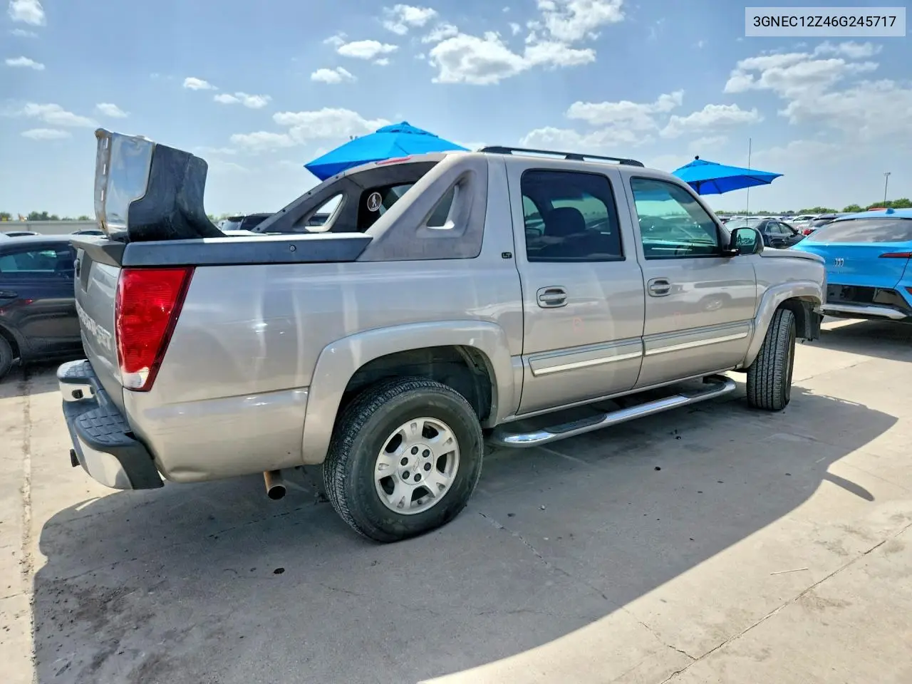 2006 Chevrolet Avalanche C1500 VIN: 3GNEC12Z46G245717 Lot: 61801716
