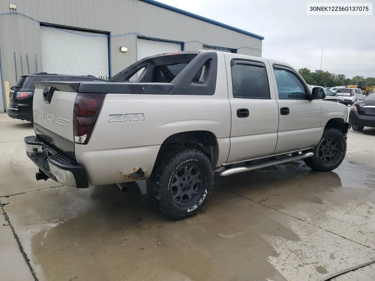 3GNEK12Z56G137075 2006 Chevrolet Avalanche K1500