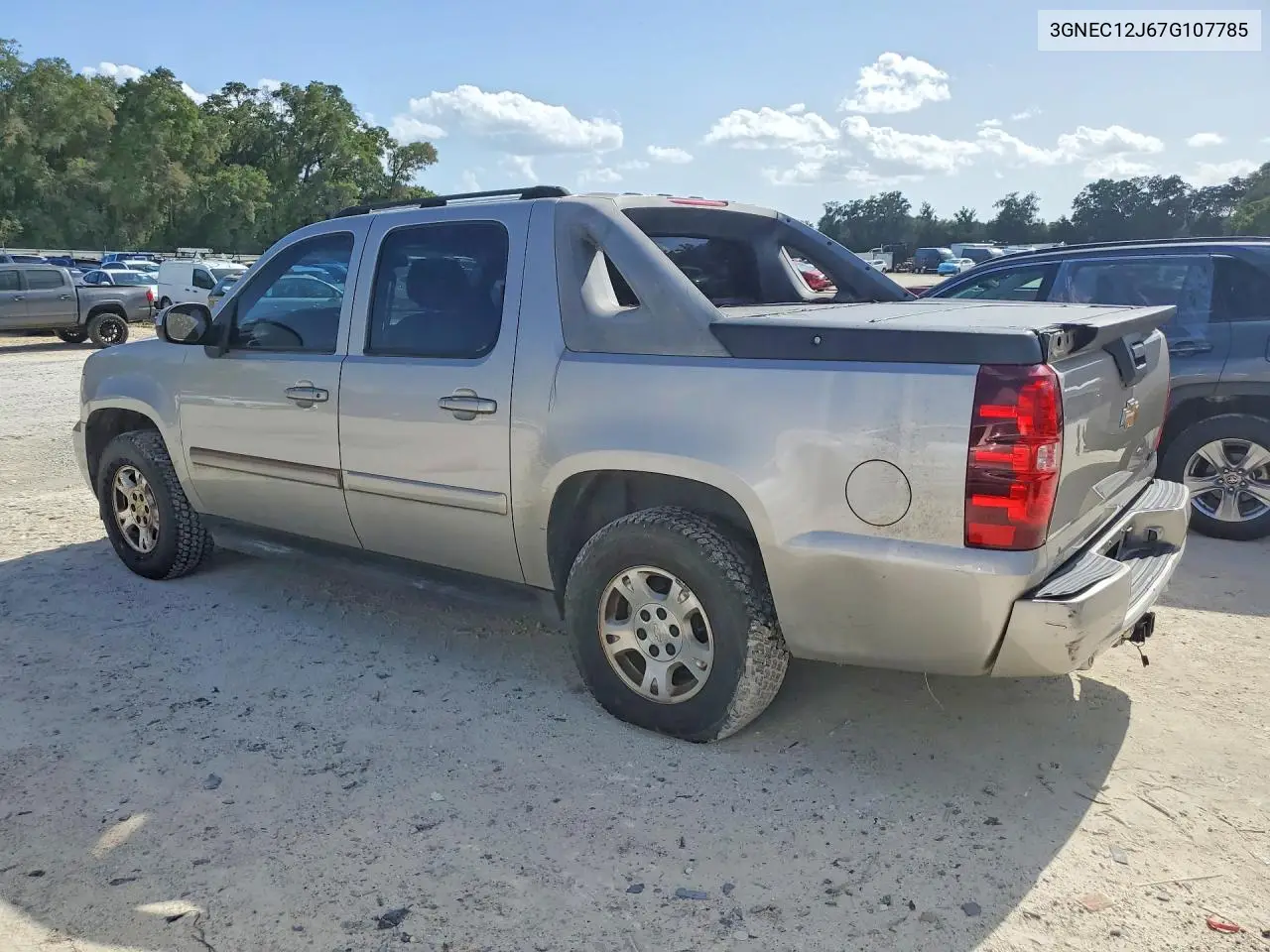 2007 Chevrolet Avalanche C1500 VIN: 3GNEC12J67G107785 Lot: 61288086