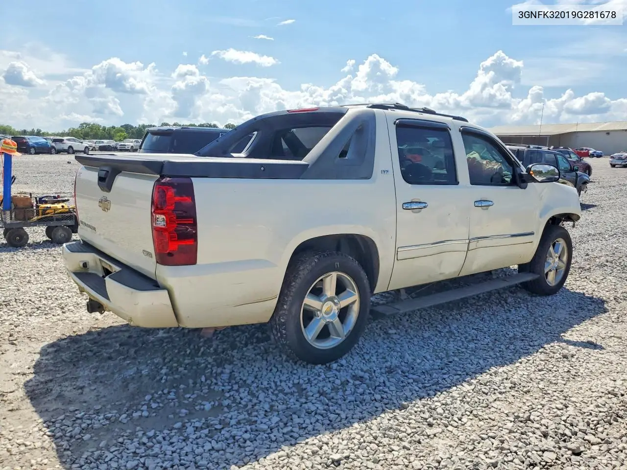 2009 Chevrolet Avalanche K1500 Ltz VIN: 3GNFK32019G281678 Lot: 61311896
