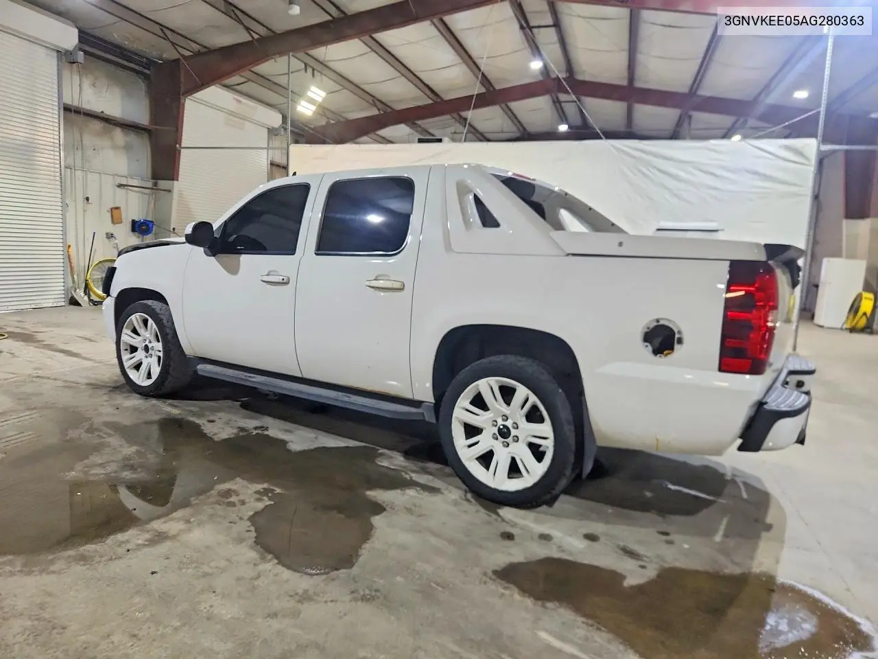 2010 Chevrolet Avalanche Ls VIN: 3GNVKEE05AG280363 Lot: 59135136