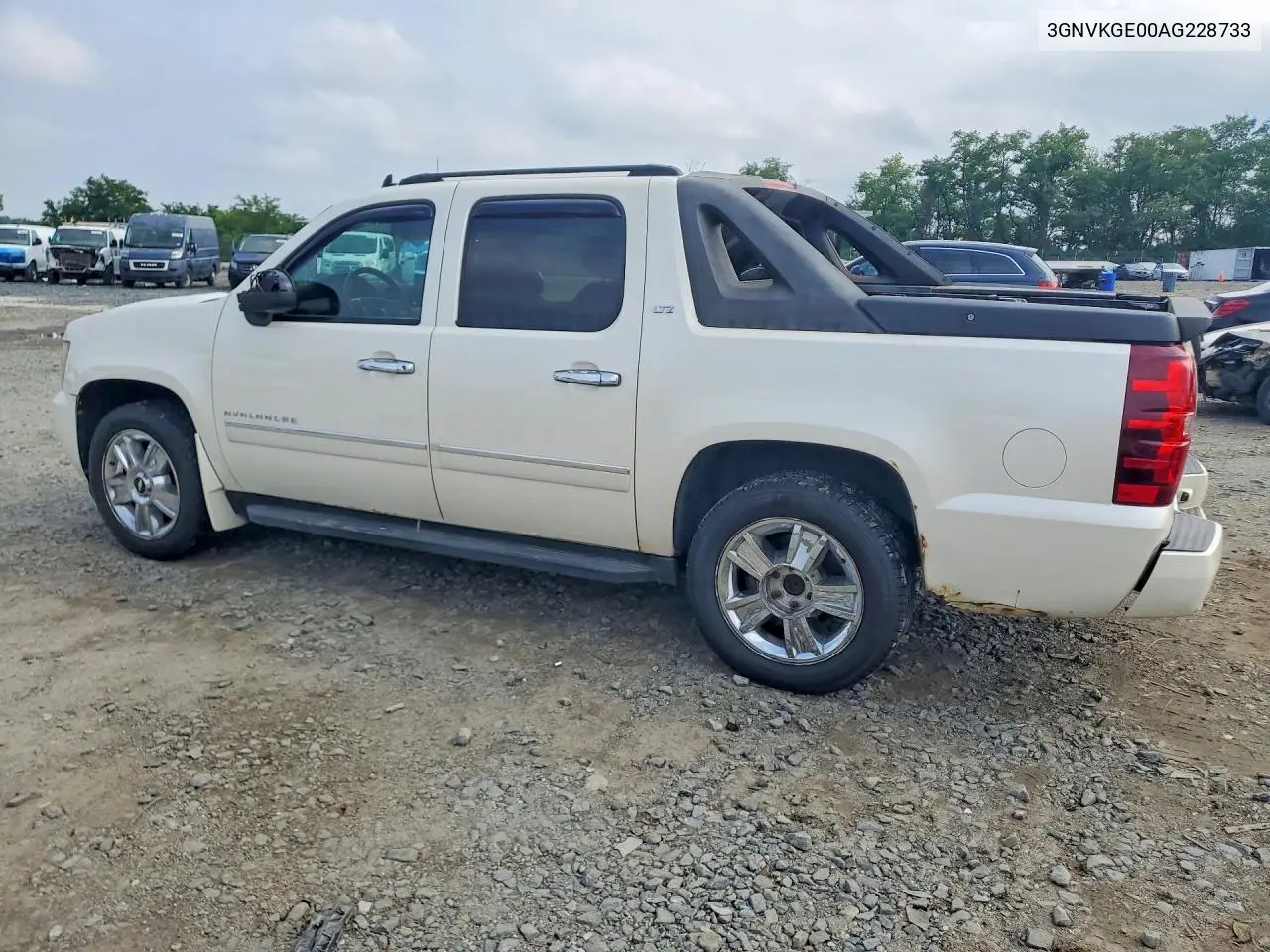 2010 Chevrolet Avalanche Ltz VIN: 3GNVKGE00AG228733 Lot: 59794346
