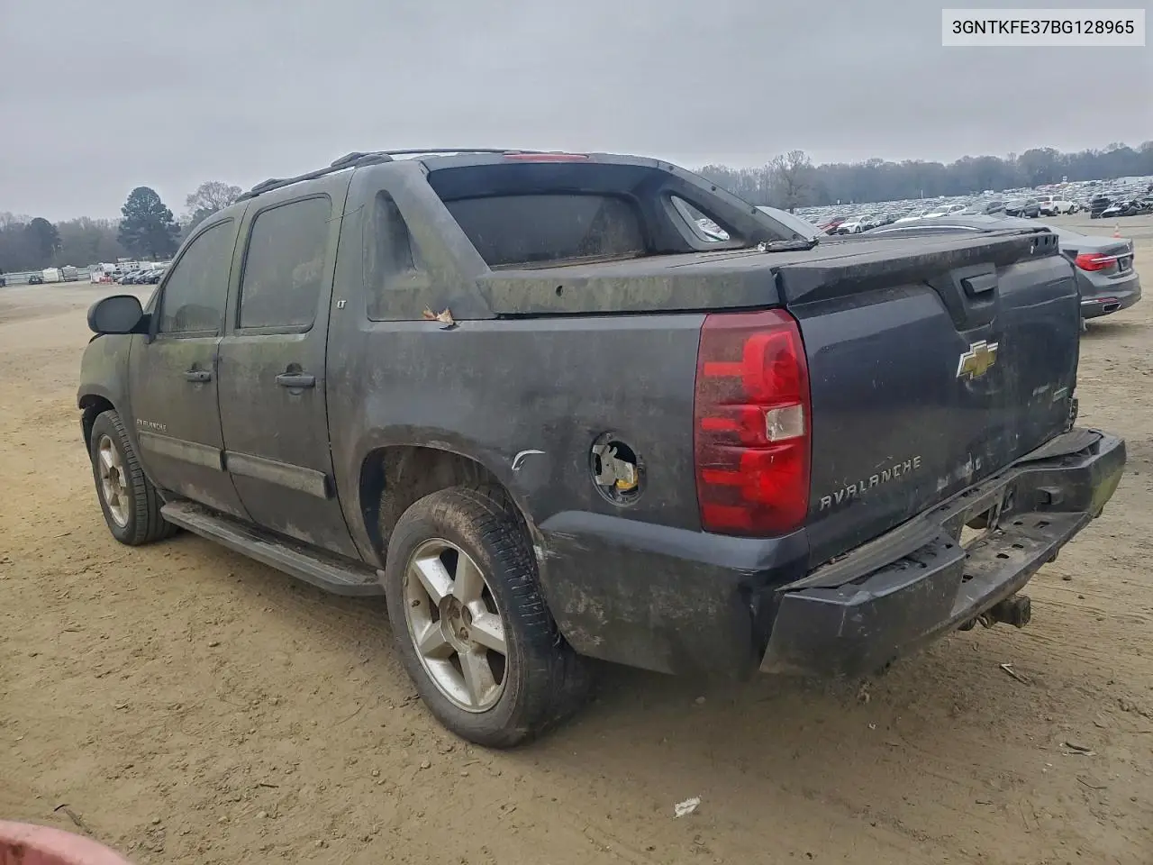 3GNTKFE37BG128965 2012 Chevrolet Avalanche Lt