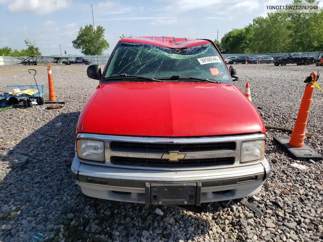 1996 Chevrolet Blazer VIN: 1GNDT13W2T2247048 Lot: 59108546