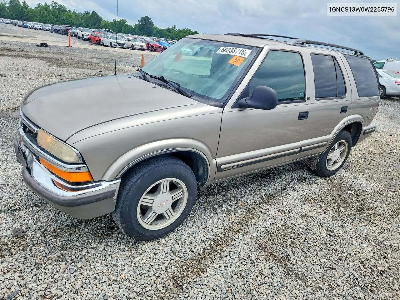 1998 Chevrolet Blazer VIN: 1GNCS13W0W2255796 Lot: 60233716