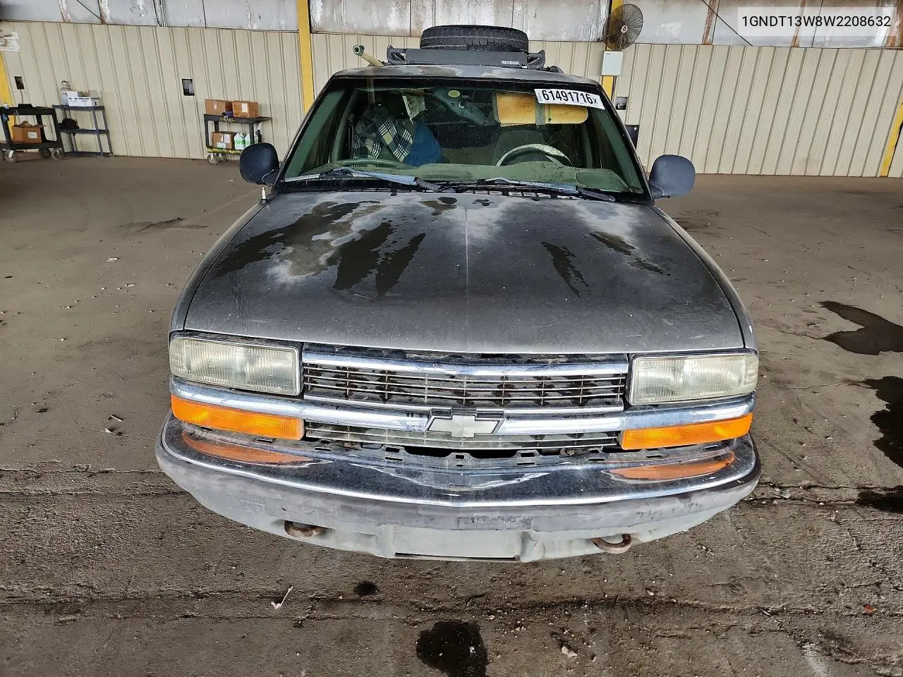 1998 Chevrolet Blazer VIN: 1GNDT13W8W2208632 Lot: 61491716