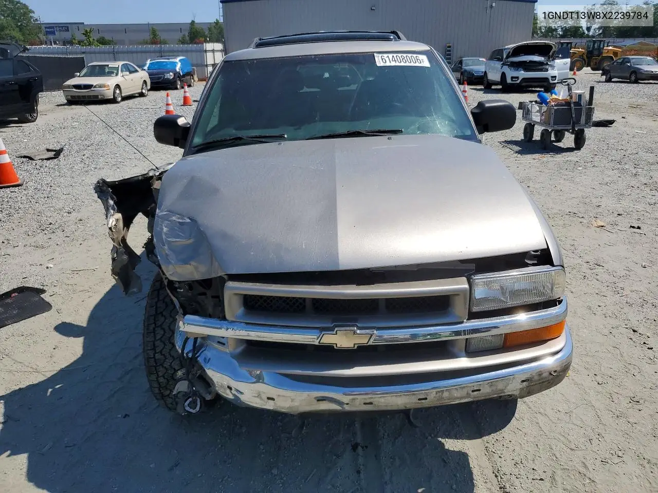 1999 Chevrolet Blazer VIN: 1GNDT13W8X2239784 Lot: 61408006