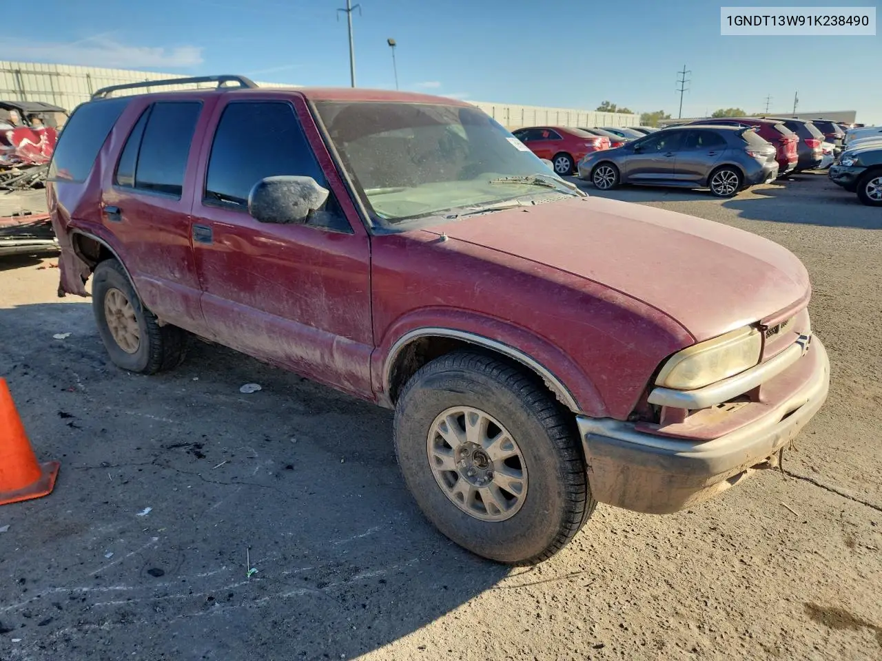 1GNDT13W91K238490 2001 Chevrolet Blazer