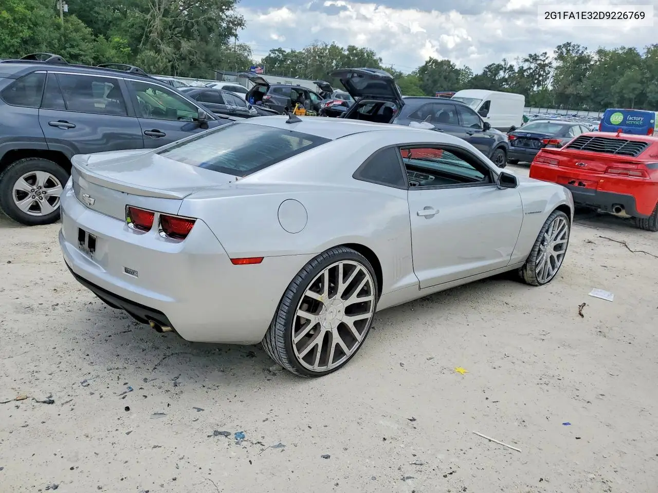2013 Chevrolet Camaro Ls VIN: 2G1FA1E32D9226769 Lot: 60948396