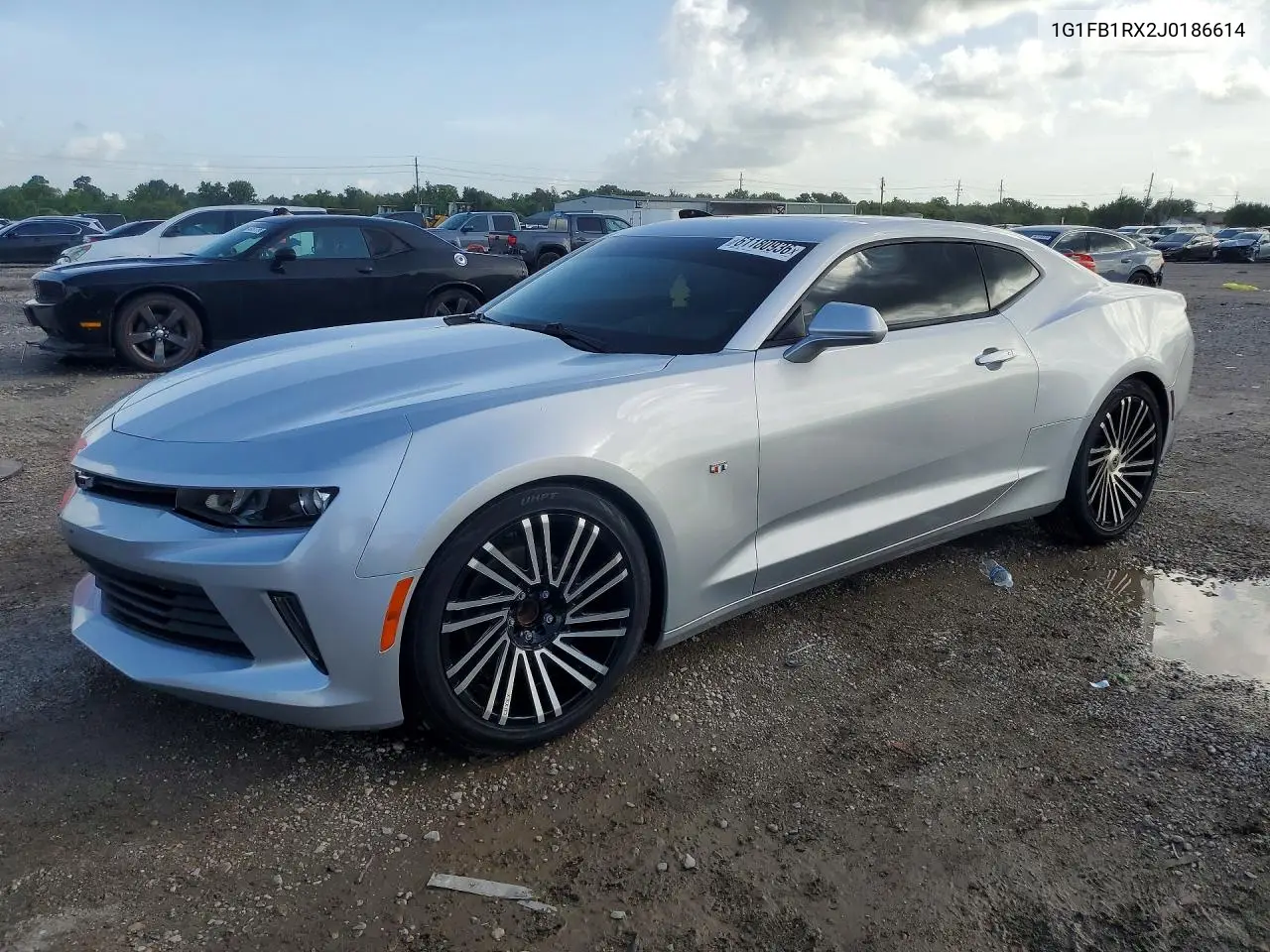 2018 Chevrolet Camaro Lt VIN: 1G1FB1RX2J0186614 Lot: 61180936
