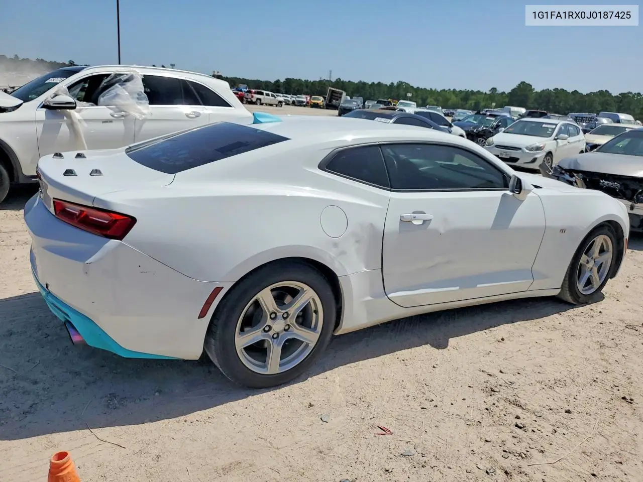 2018 Chevrolet Camaro Ls VIN: 1G1FA1RX0J0187425 Lot: 61904836