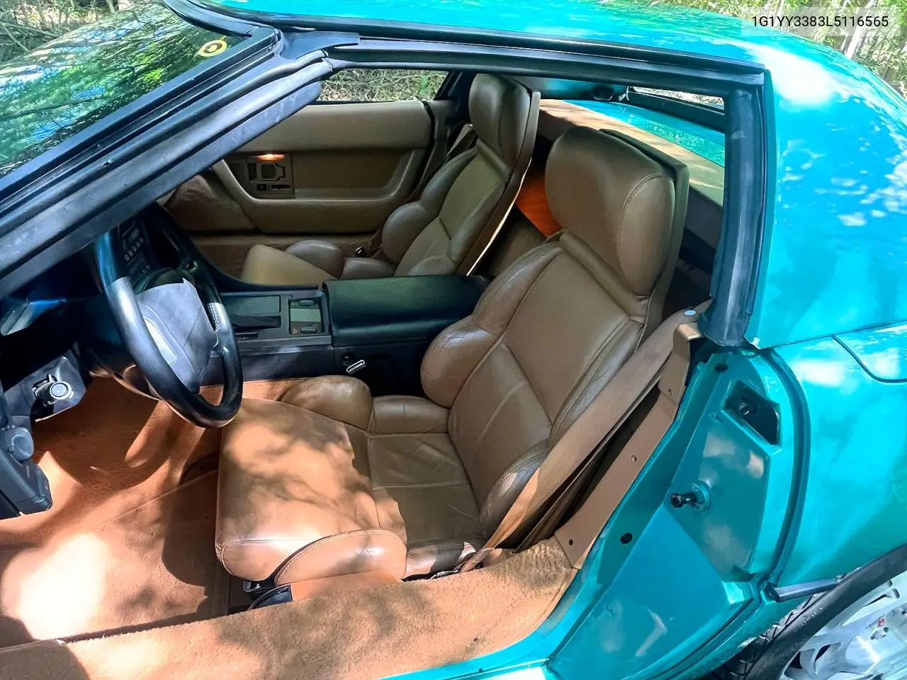 1990 Chevrolet Corvette VIN: 1G1YY3383L5116565 Lot: 54163926