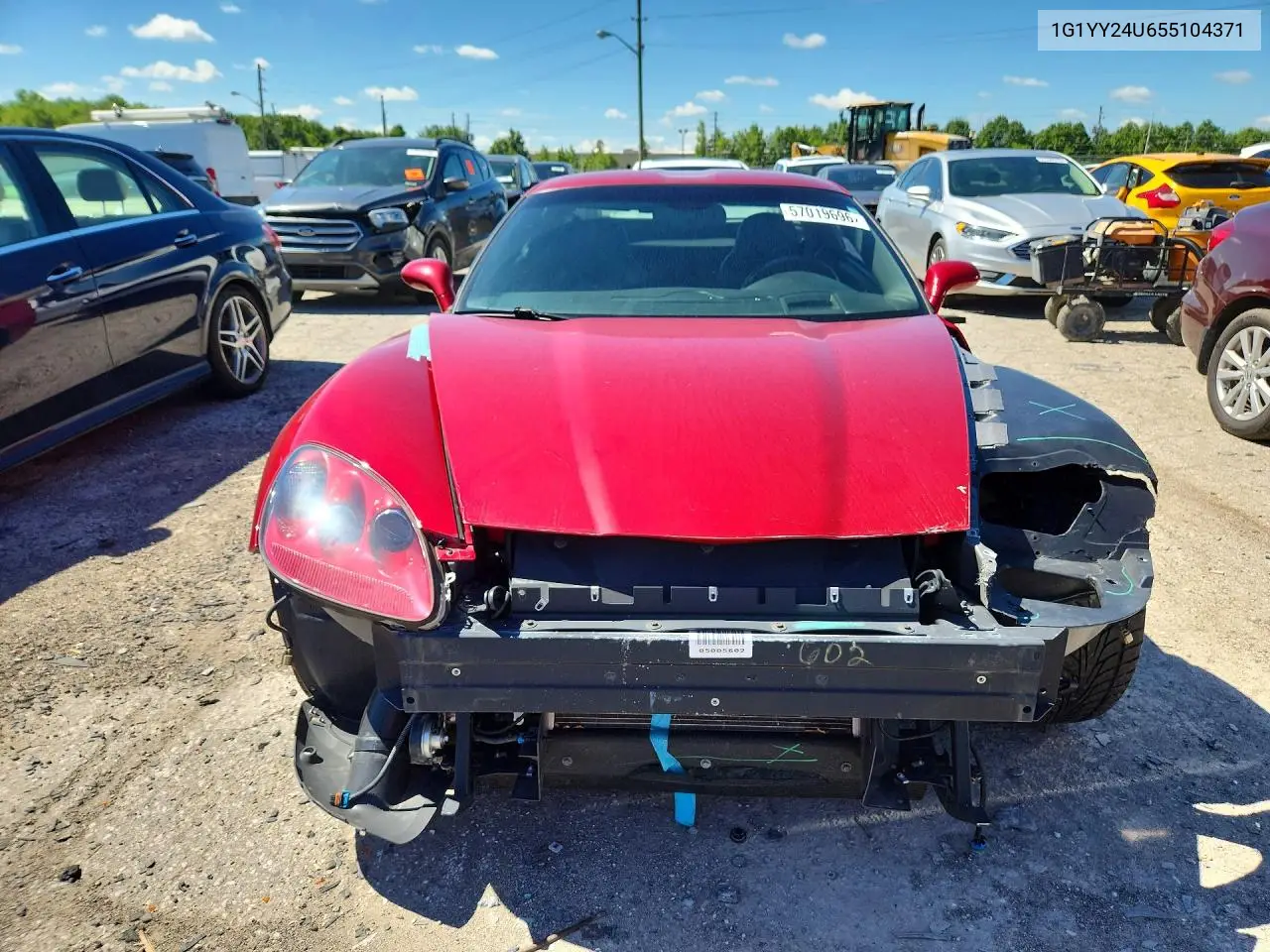 2005 Chevrolet Corvette VIN: 1G1YY24U655104371 Lot: 57019696