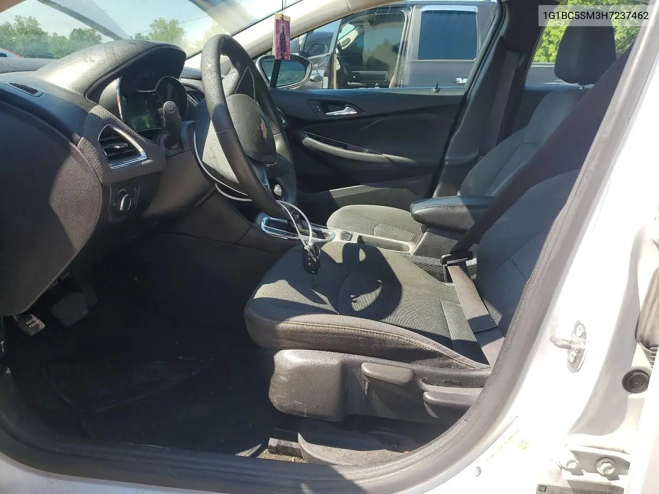 2017 Chevrolet Cruze Ls VIN: 1G1BC5SM3H7237462 Lot: 60011116