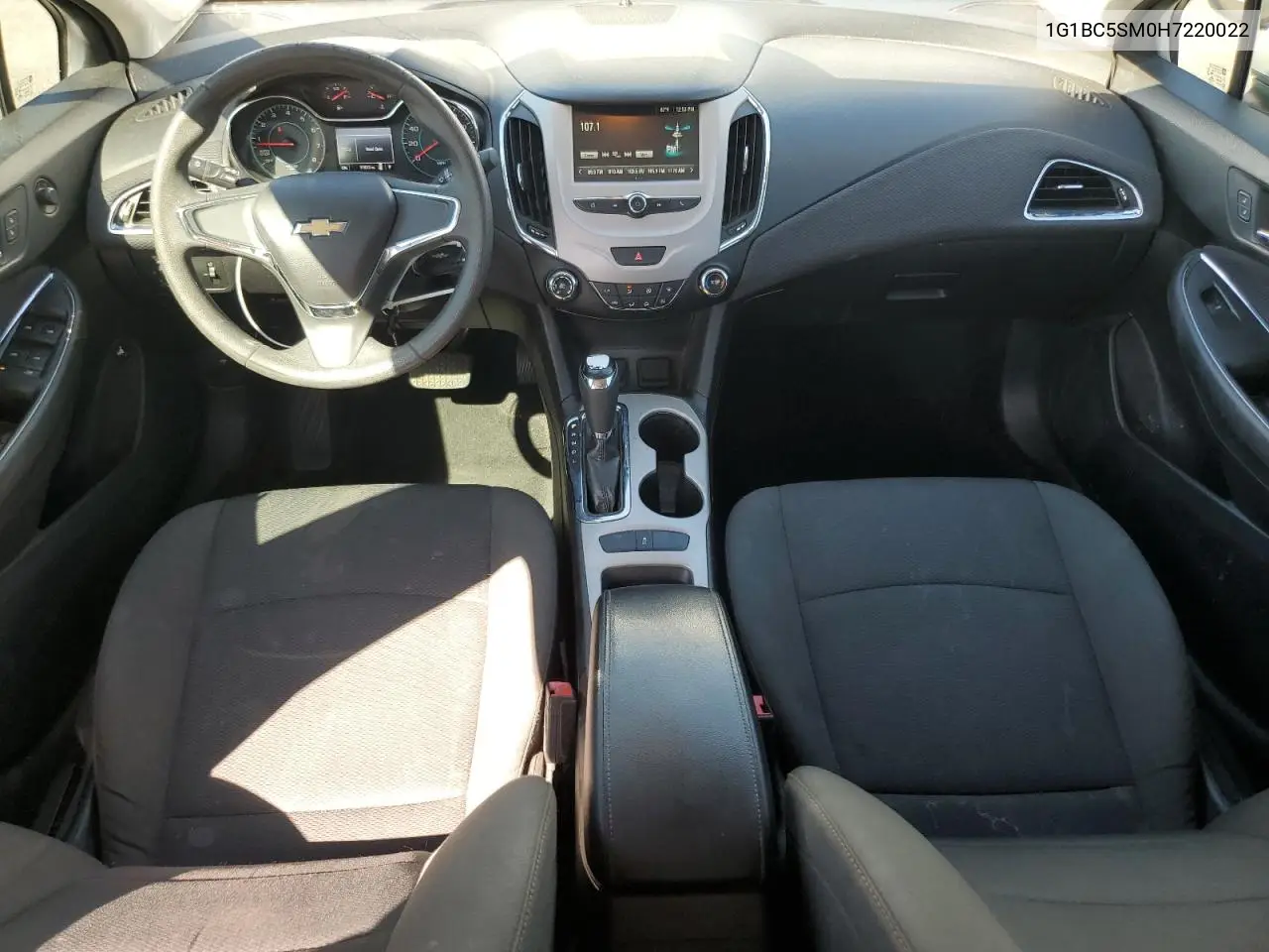 1G1BC5SM0H7220022 2017 Chevrolet Cruze Ls