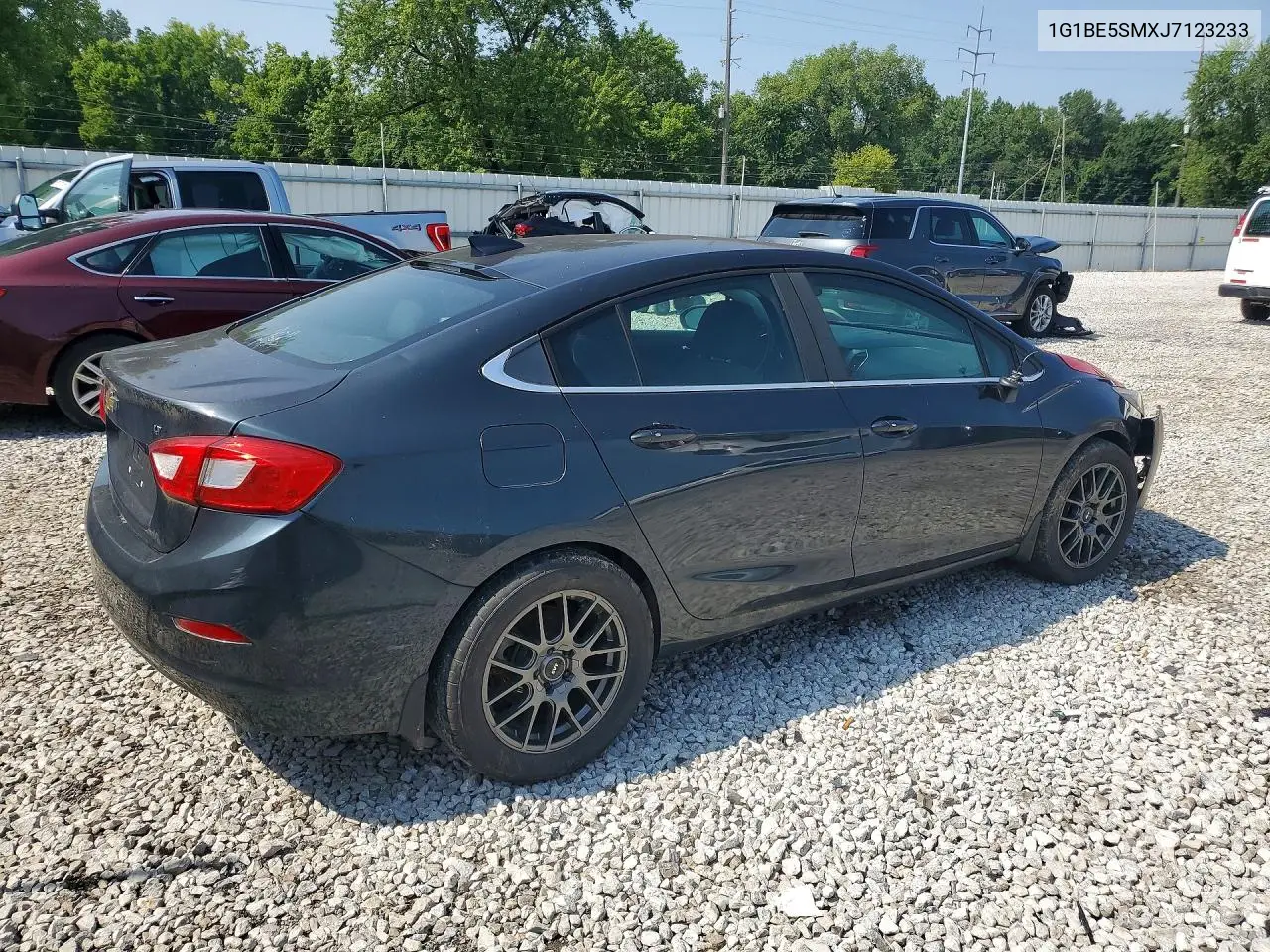 2018 Chevrolet Cruze VIN: 1G1BE5SMXJ7123233 Lot: 61670926