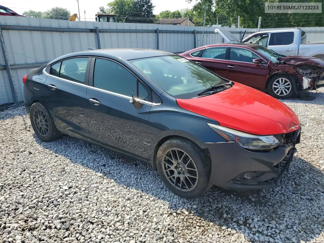 2018 Chevrolet Cruze VIN: 1G1BE5SMXJ7123233 Lot: 61670926