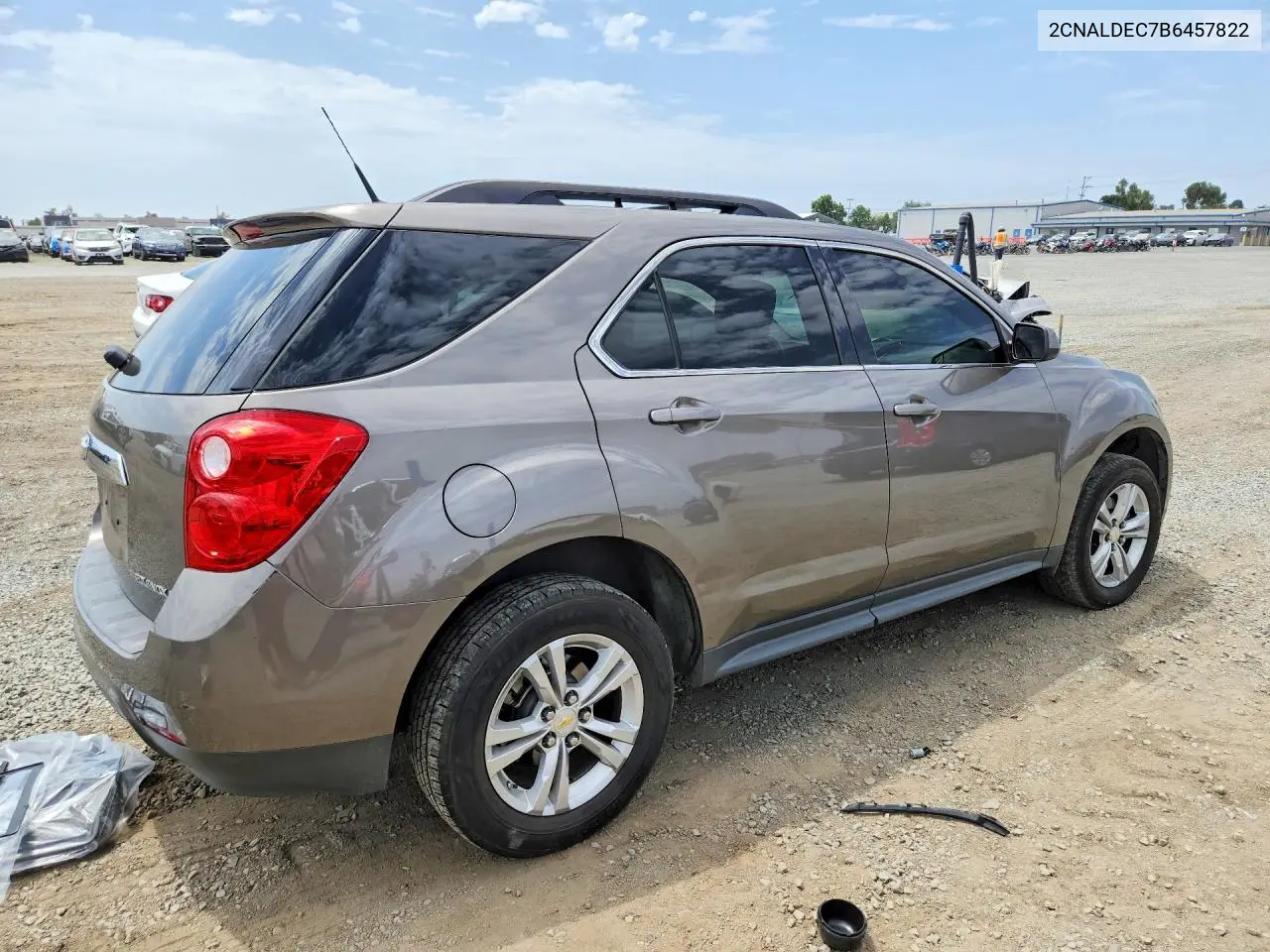 2CNALDEC7B6457822 2011 Chevrolet Equinox Lt