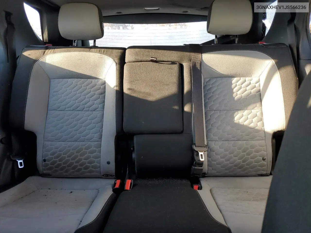 3GNAXHEV1JS566236 2018 Chevrolet Equinox Ls