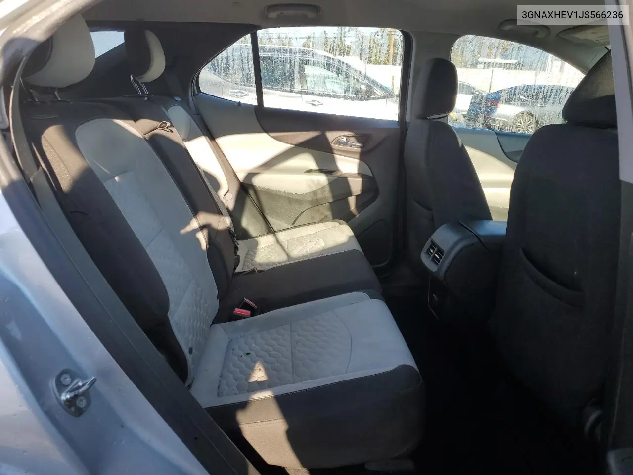 3GNAXHEV1JS566236 2018 Chevrolet Equinox Ls