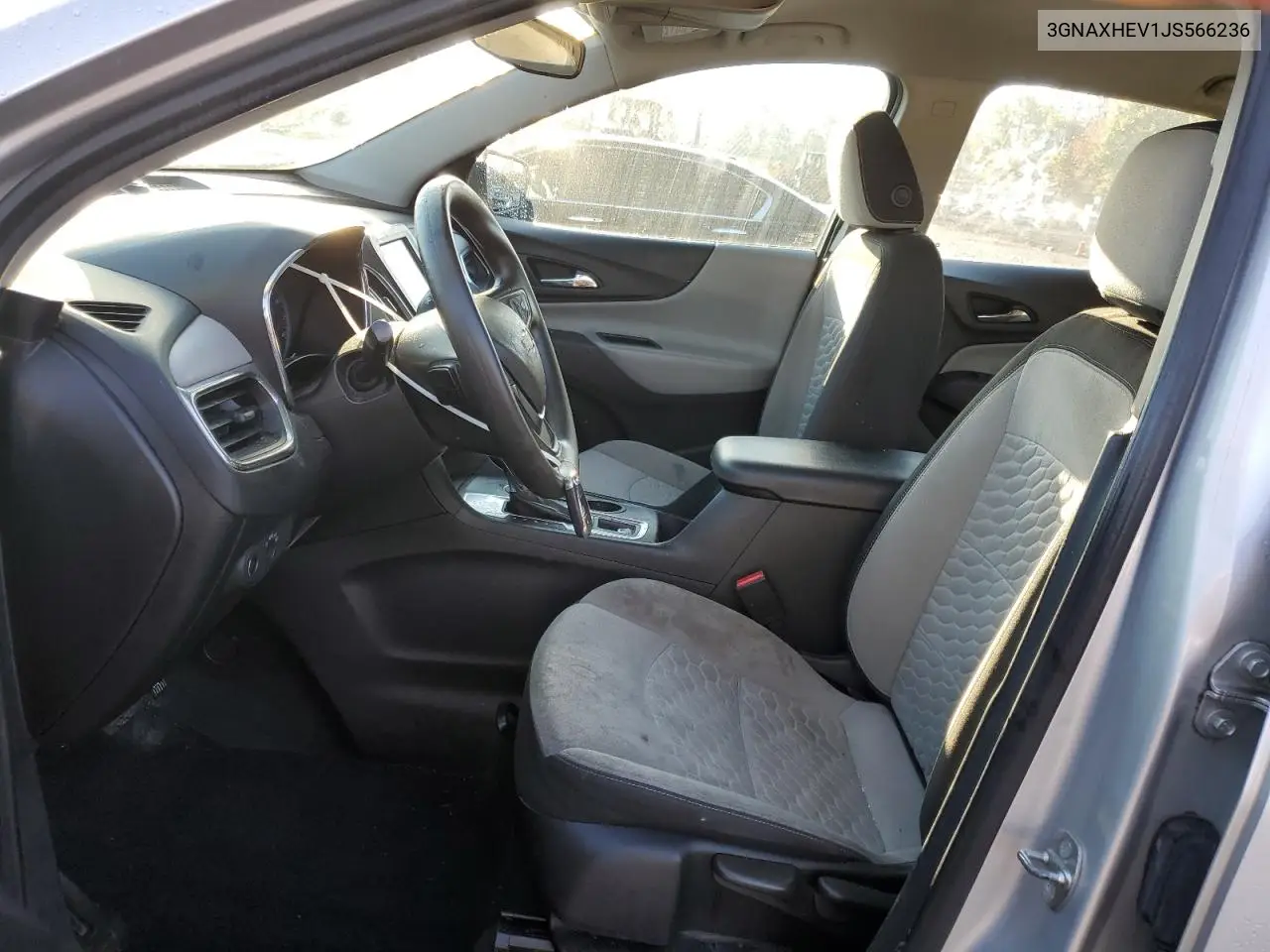 3GNAXHEV1JS566236 2018 Chevrolet Equinox Ls