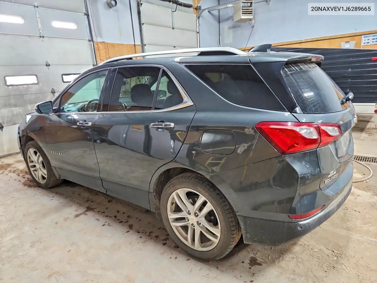 2018 Chevrolet Equinox Premier VIN: 2GNAXVEV1J6289665 Lot: 61673626