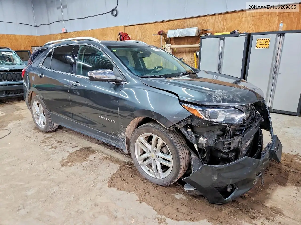 2018 Chevrolet Equinox Premier VIN: 2GNAXVEV1J6289665 Lot: 61673626