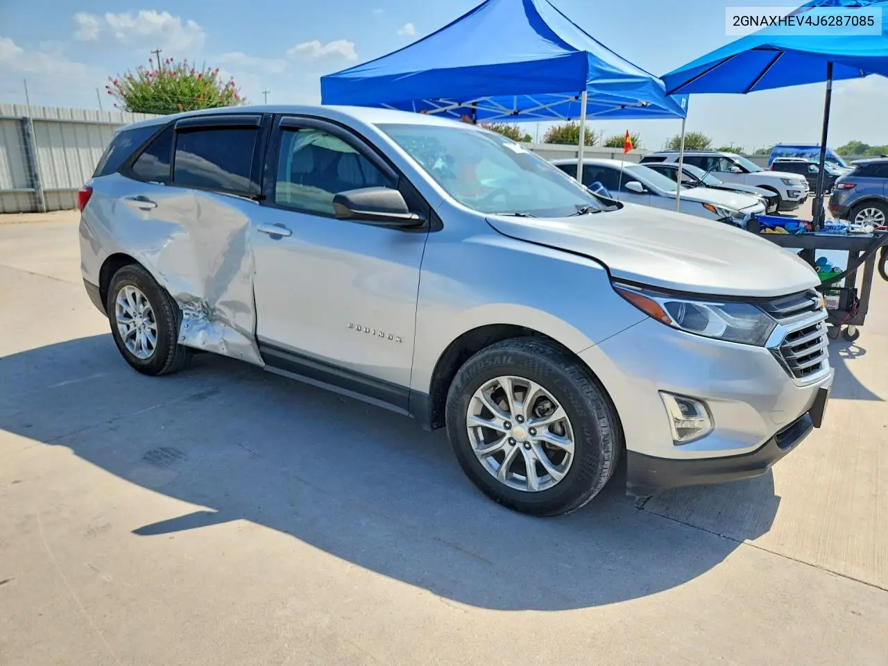 2018 Chevrolet Equinox Ls VIN: 2GNAXHEV4J6287085 Lot: 61880176