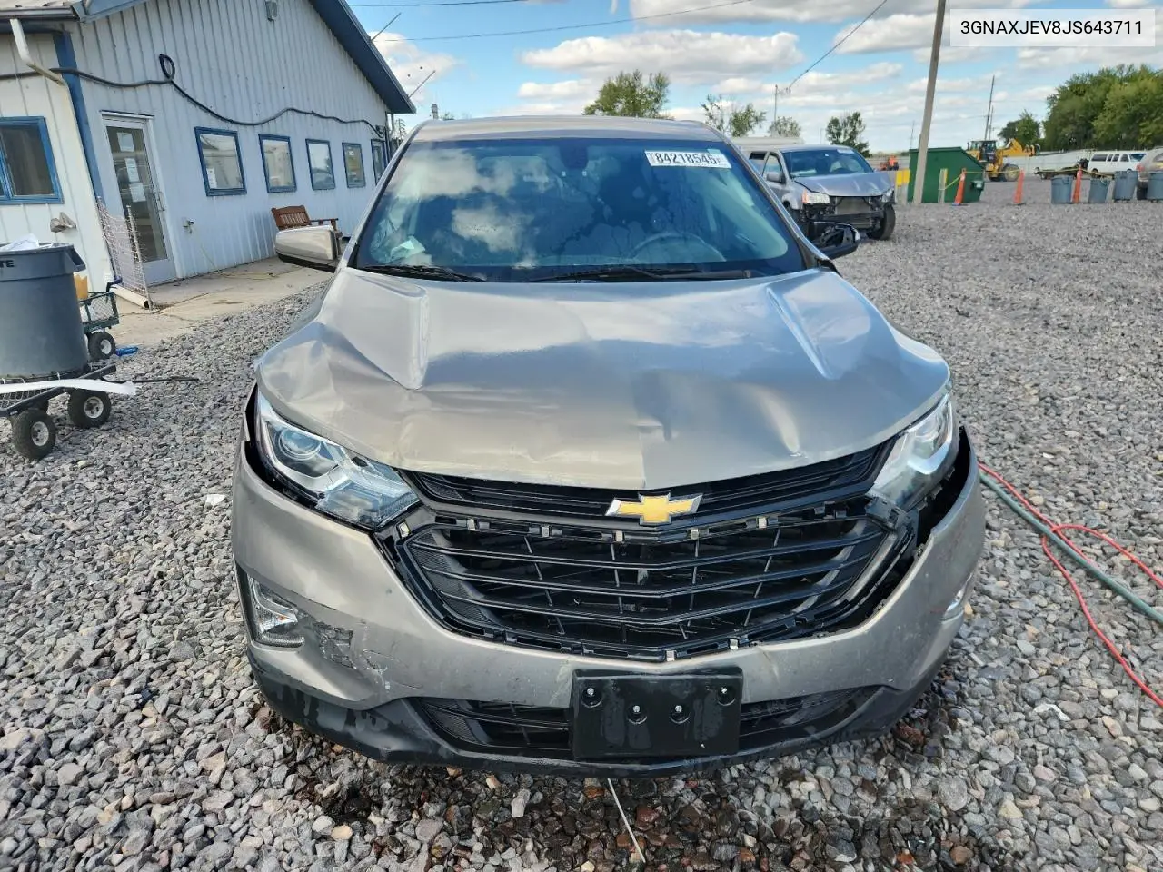 3GNAXJEV8JS643711 2018 Chevrolet Equinox Lt