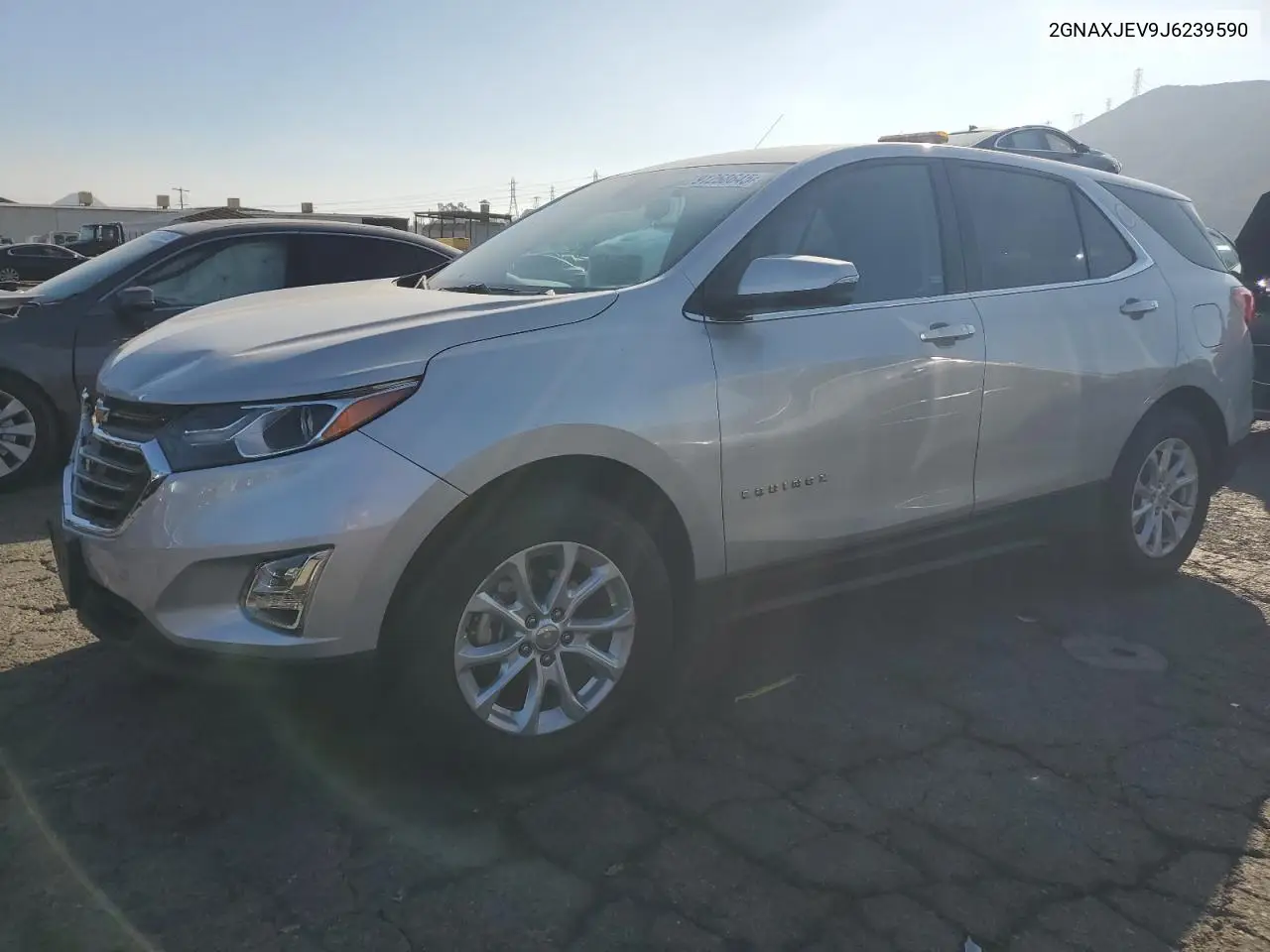 2GNAXJEV9J6239590 2018 Chevrolet Equinox Lt