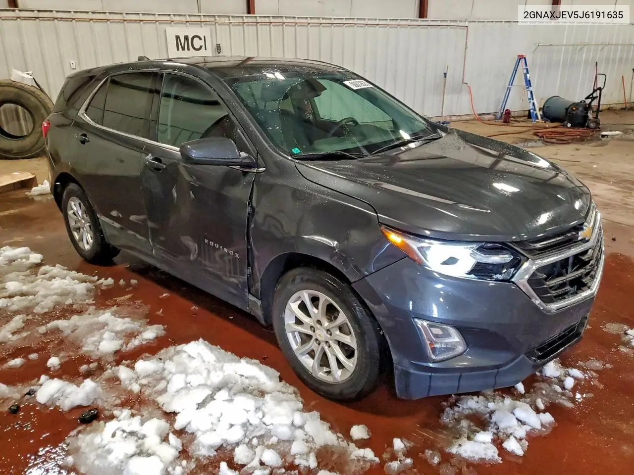 2GNAXJEV5J6191635 2018 Chevrolet Equinox Lt