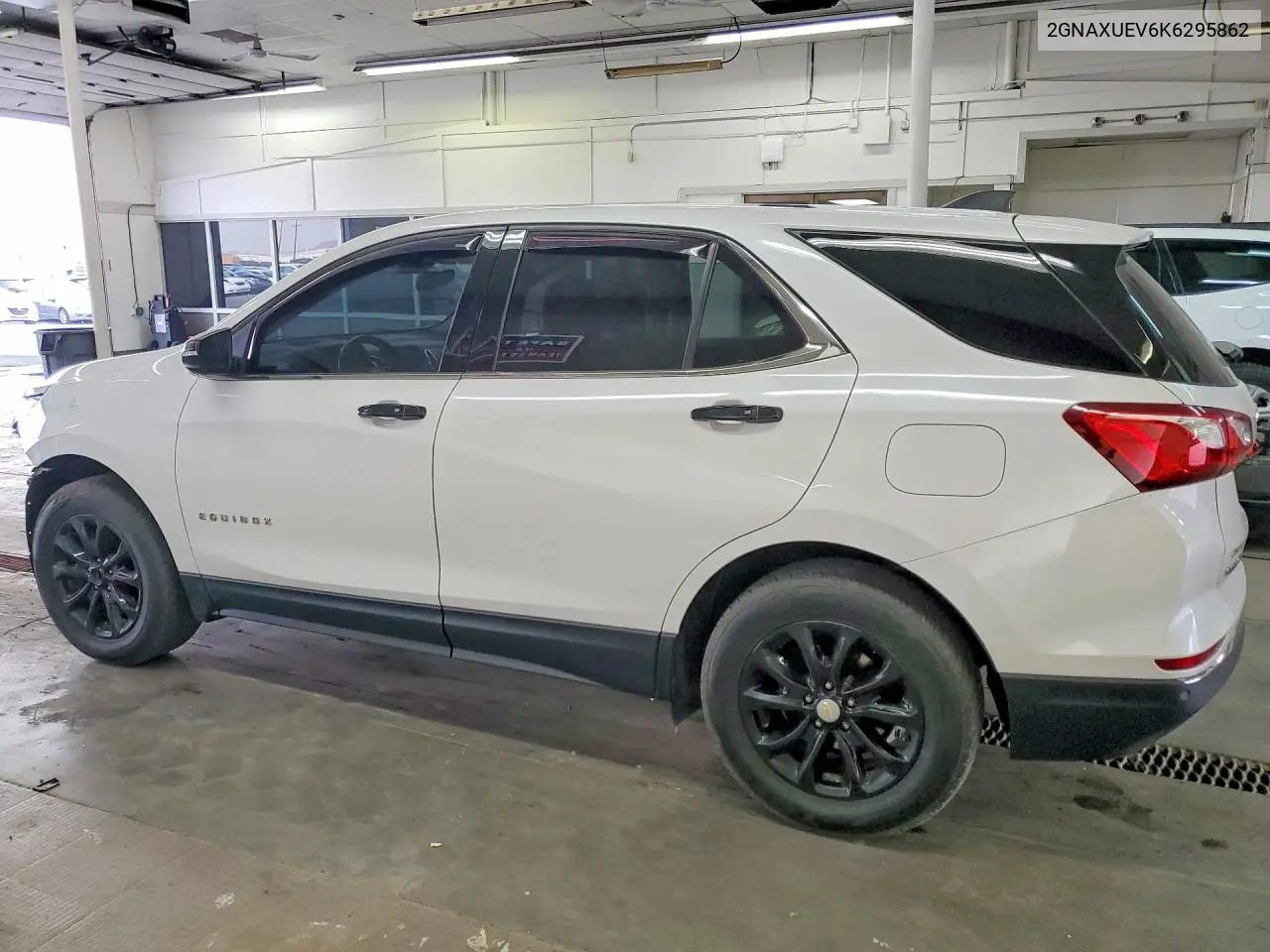 2019 Chevrolet Equinox Lt VIN: 2GNAXUEV6K6295862 Lot: 61783076