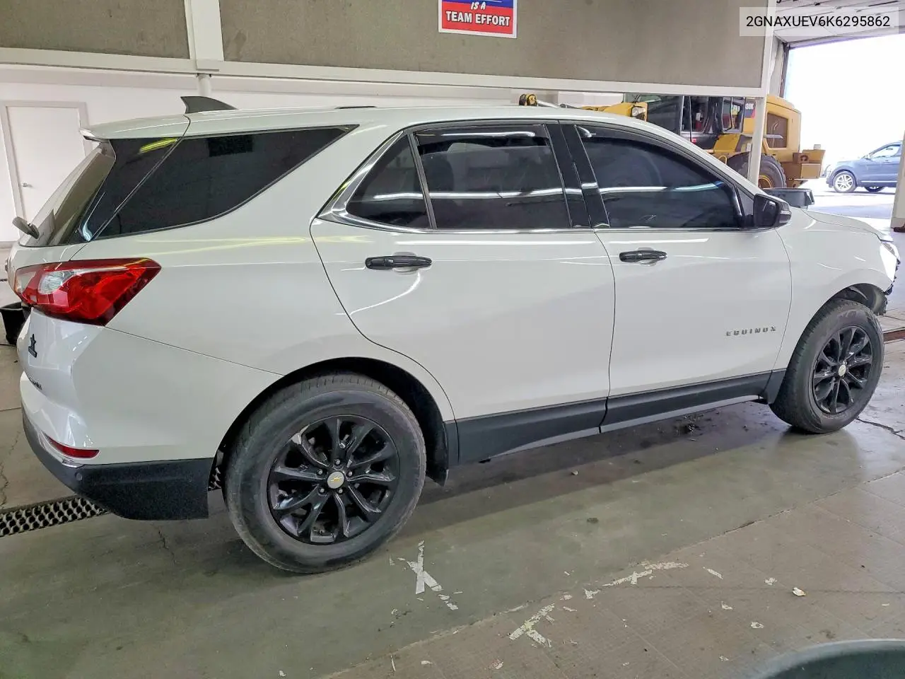 2019 Chevrolet Equinox Lt VIN: 2GNAXUEV6K6295862 Lot: 61783076