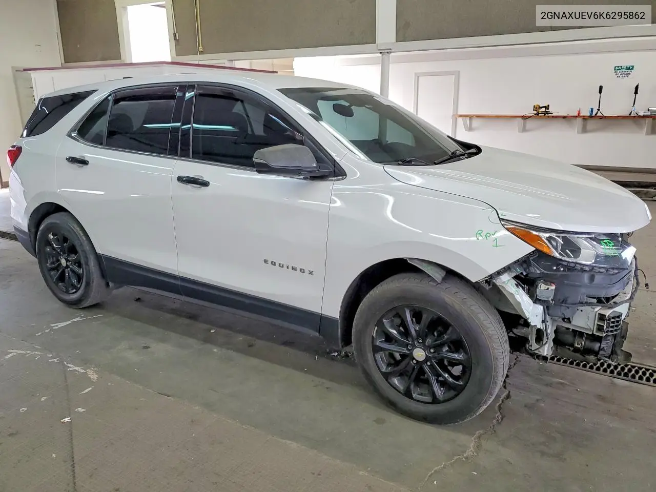 2019 Chevrolet Equinox Lt VIN: 2GNAXUEV6K6295862 Lot: 61783076