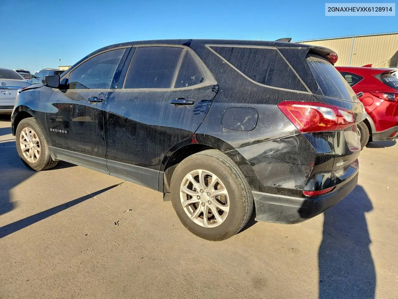 2GNAXHEVXK6128914 2019 Chevrolet Equinox Ls