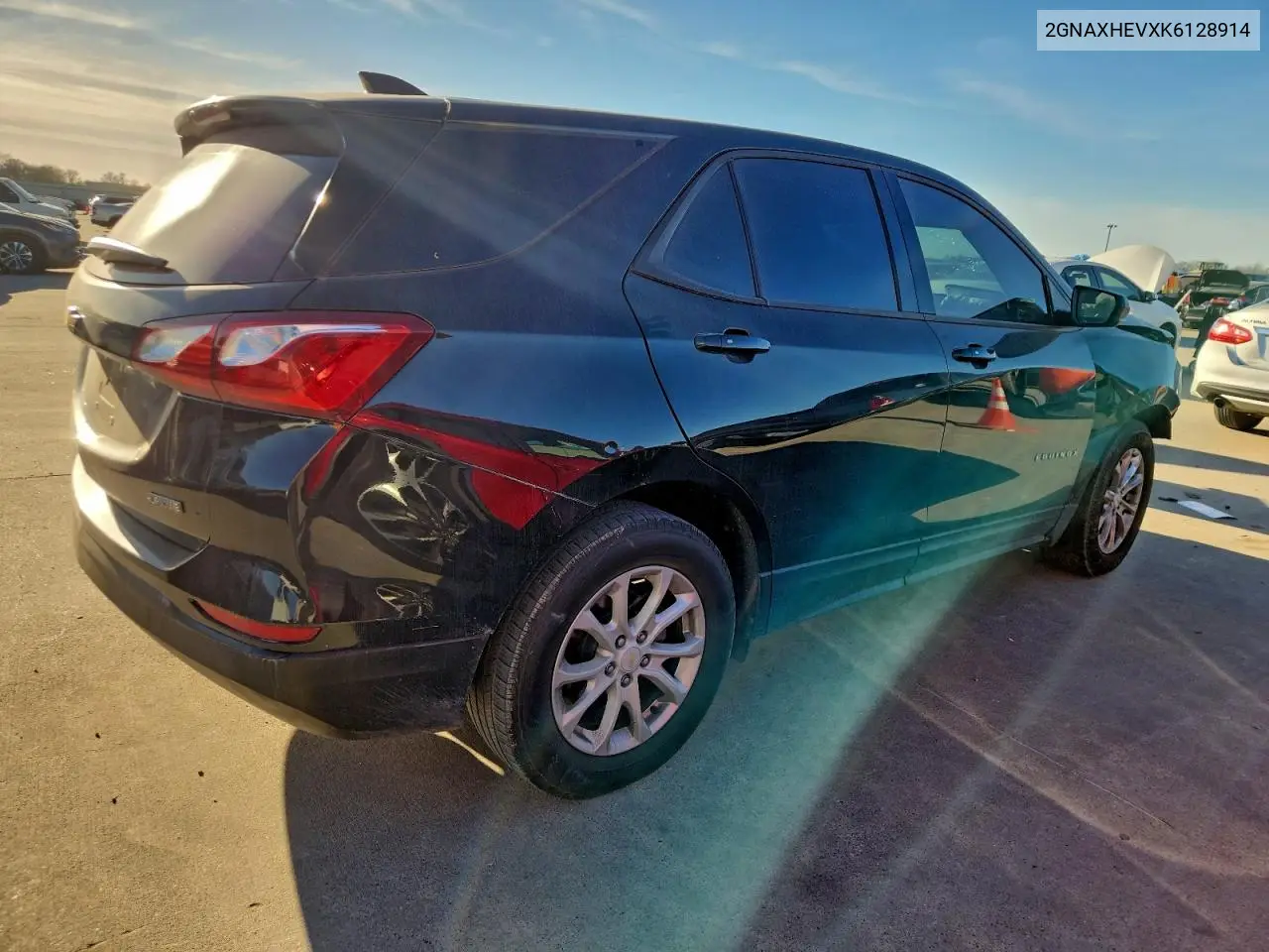 2GNAXHEVXK6128914 2019 Chevrolet Equinox Ls