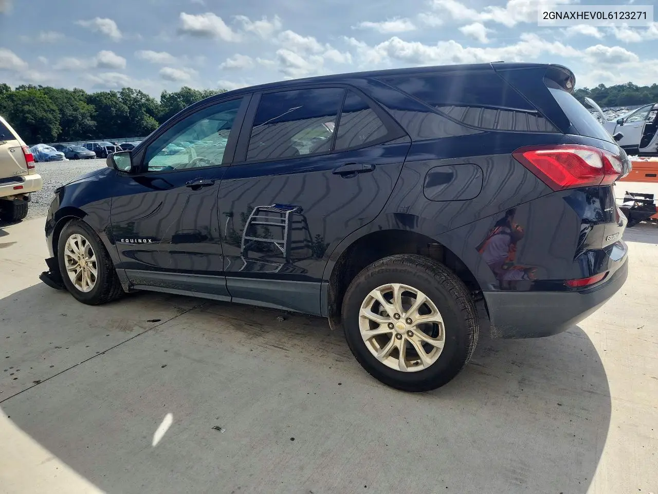 2020 Chevrolet Equinox Ls VIN: 2GNAXHEV0L6123271 Lot: 61400206