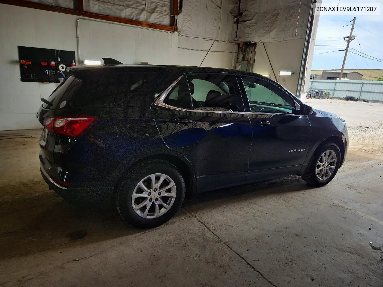 2GNAXTEV9L6171287 2020 Chevrolet Equinox Lt