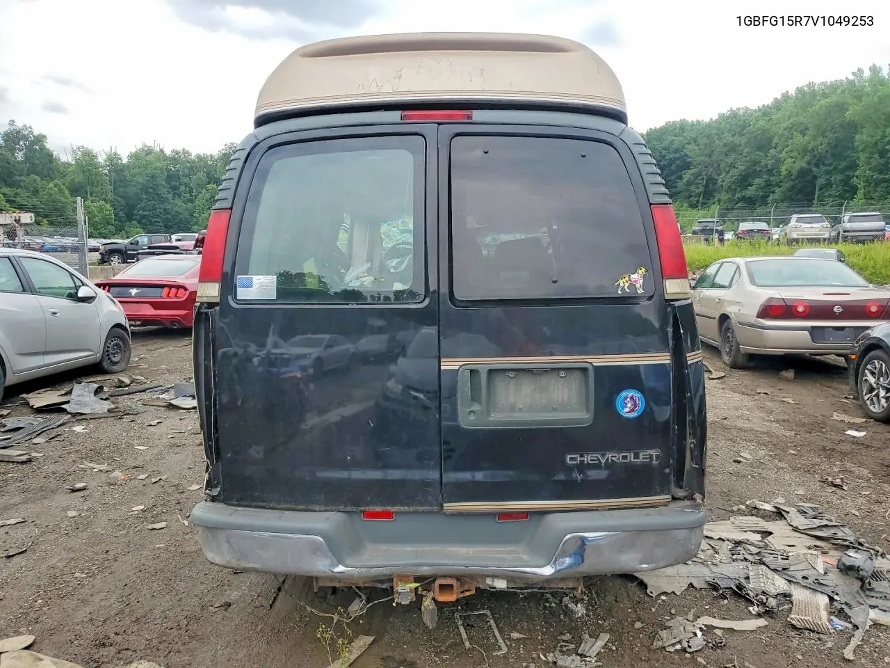 1997 Chevrolet Express G1500 VIN: 1GBFG15R7V1049253 Lot: 59380436